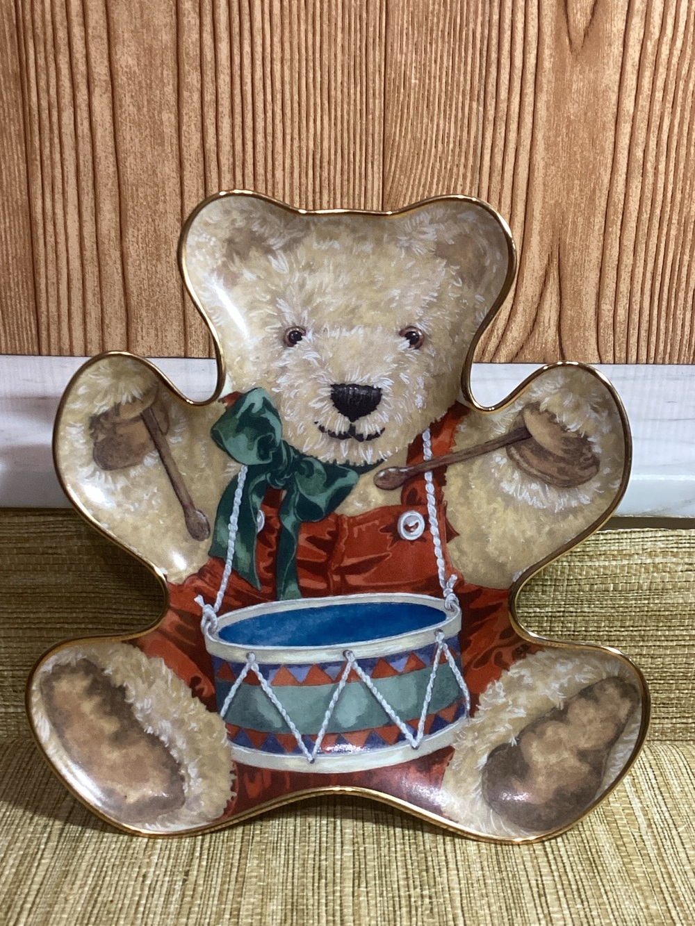 Franklin Mint Little Drummer Bear Plate